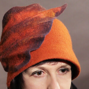 Шляпка-клош «Крыло бабочки»